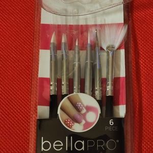 Nail art brushes